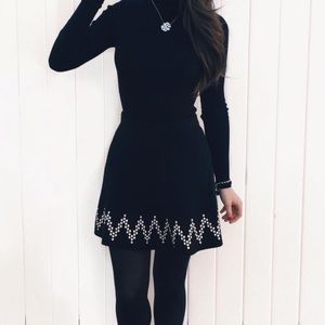 Stretchy black Candie’s skirt!
